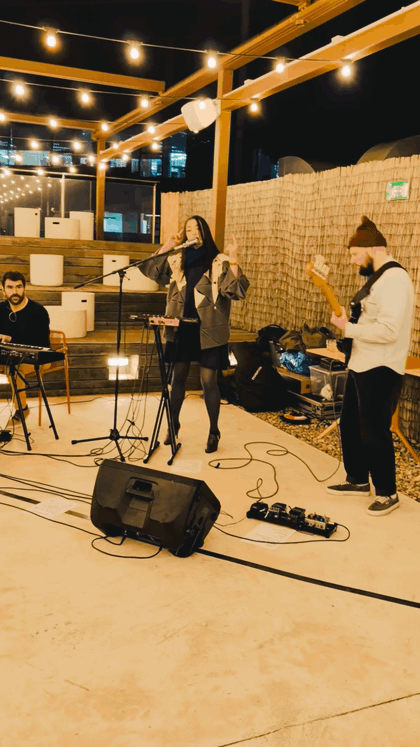 AO live performance